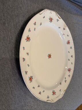 Vogue Oval Cream Platter with Rose Sprays and Gold Accents